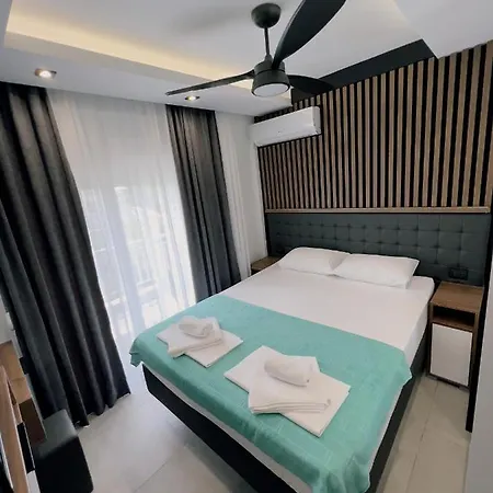 Mk Boutique Perea Apartment *